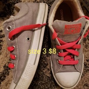 Girl's Converse